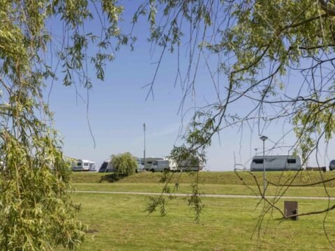 camping-en-jachthaven-uitdam