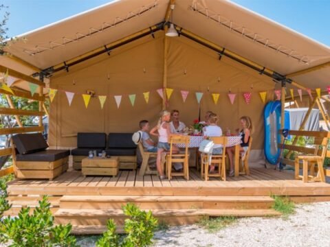 camping-bi-village